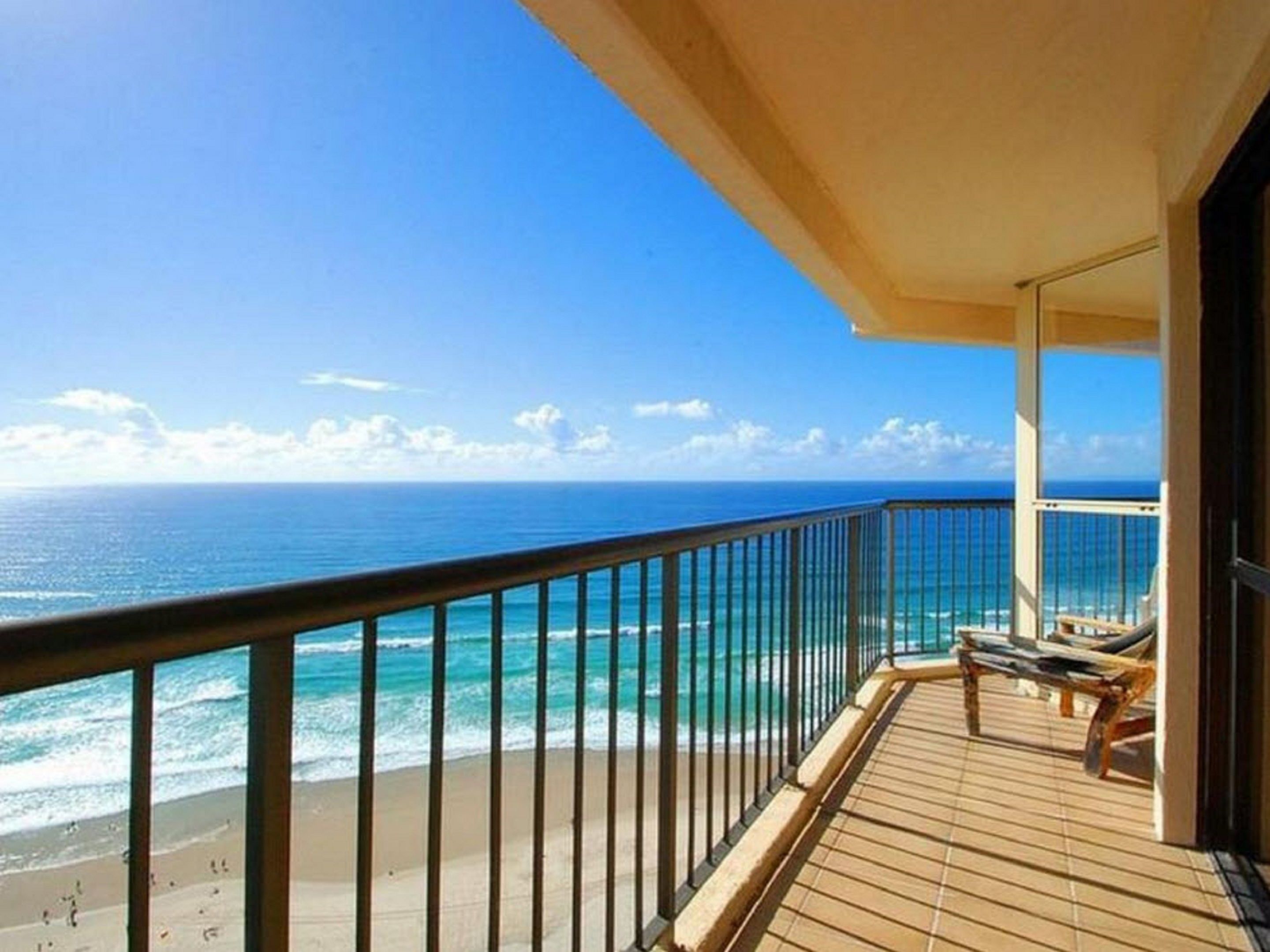 Burleigh Esplanade Apartments — image 19