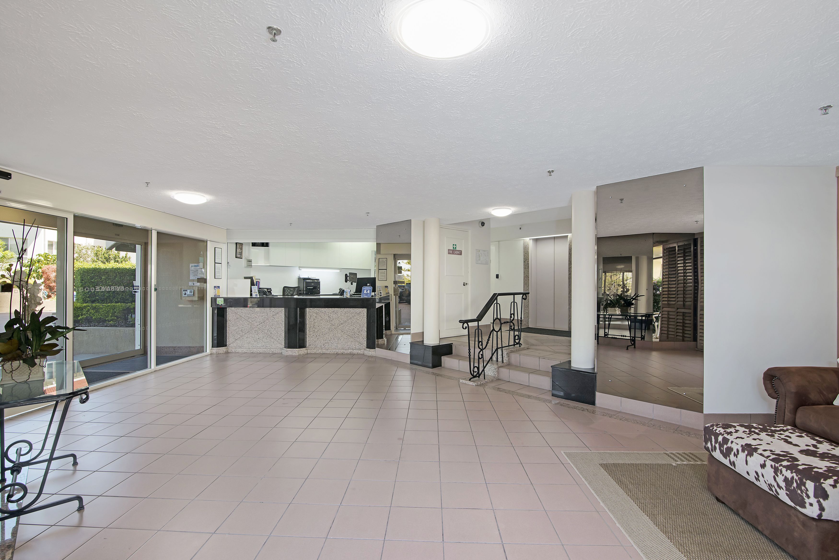 Burleigh Esplanade Apartments — image 29