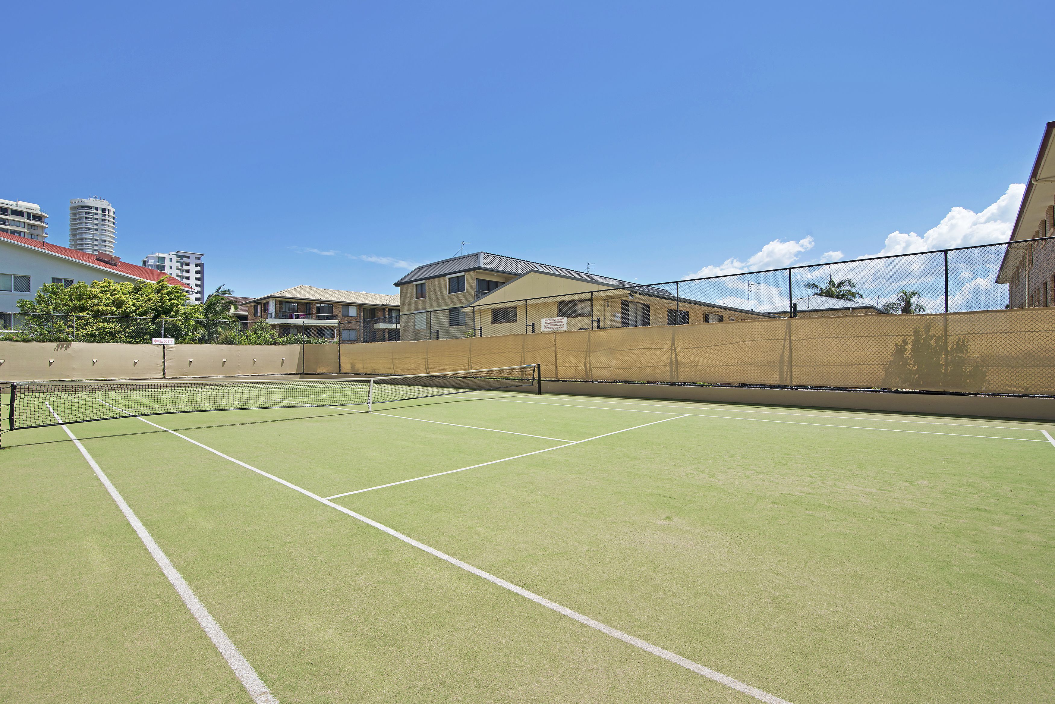 Burleigh Esplanade Apartments — image 25