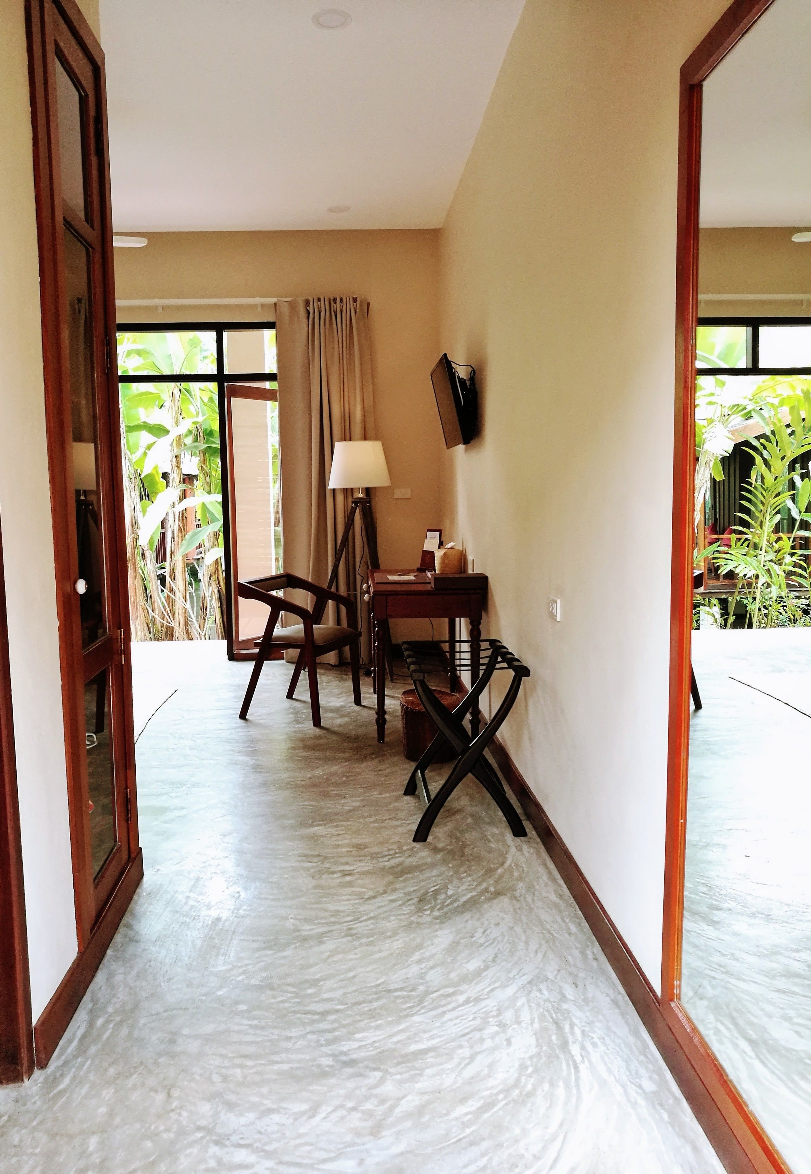 grand deluxe garden view  | minibar, in-room safe, desk, blackout curtains