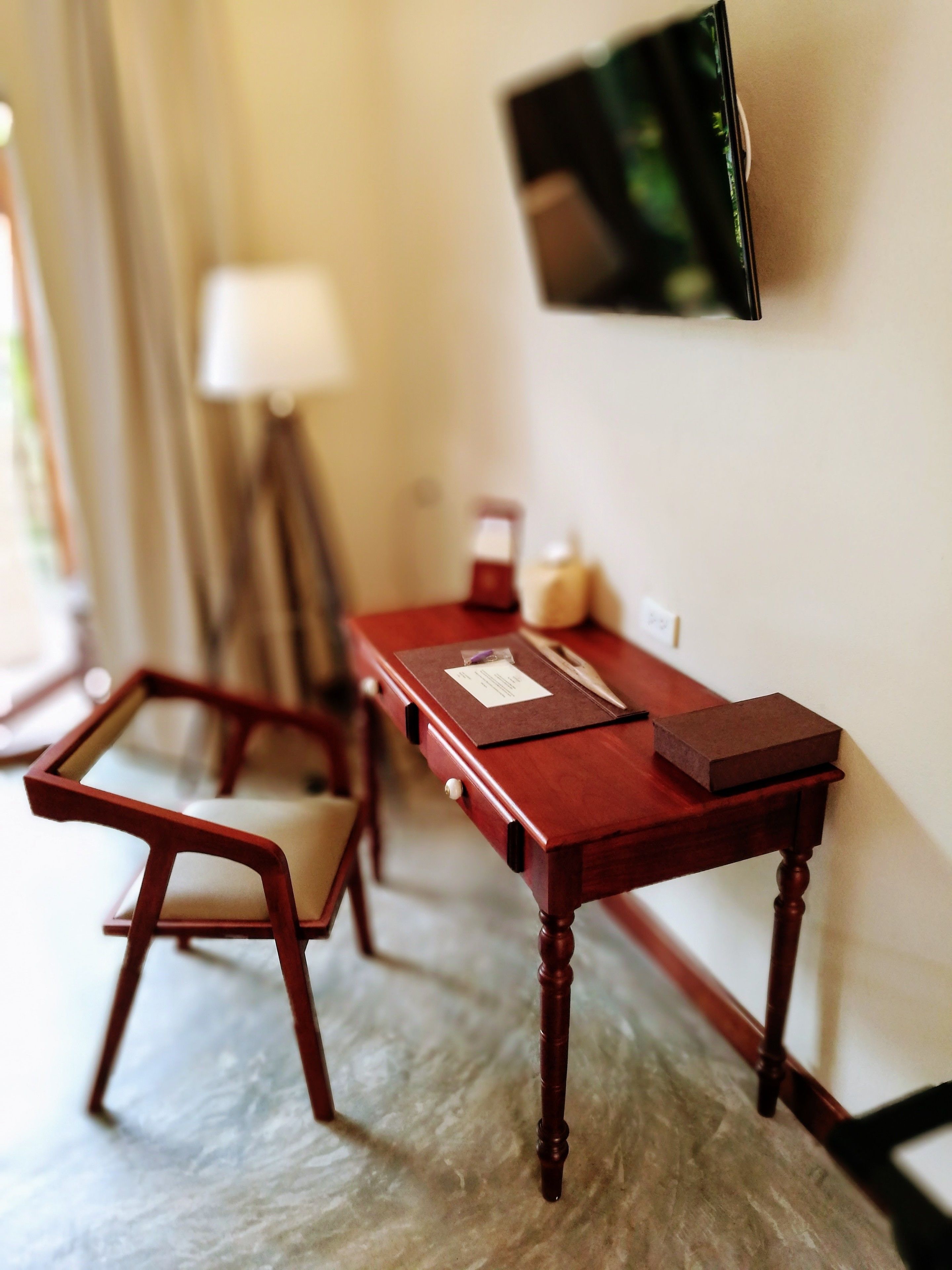 grand deluxe garden view  | minibar, in-room safe, desk, blackout curtains