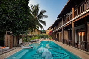 Outdoor pool, sun loungers