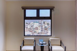 Deluxe-Dreibettzimmer, Stadtblick | Blick auf die Stadt