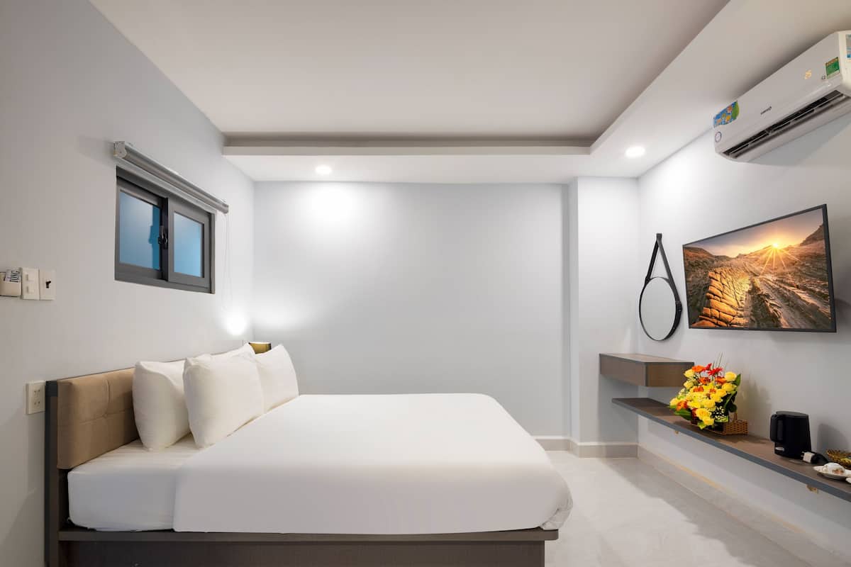 Phòng đôi Premier | Minibar, két bảo mật tại phòng, bàn, phòng cách âm 
