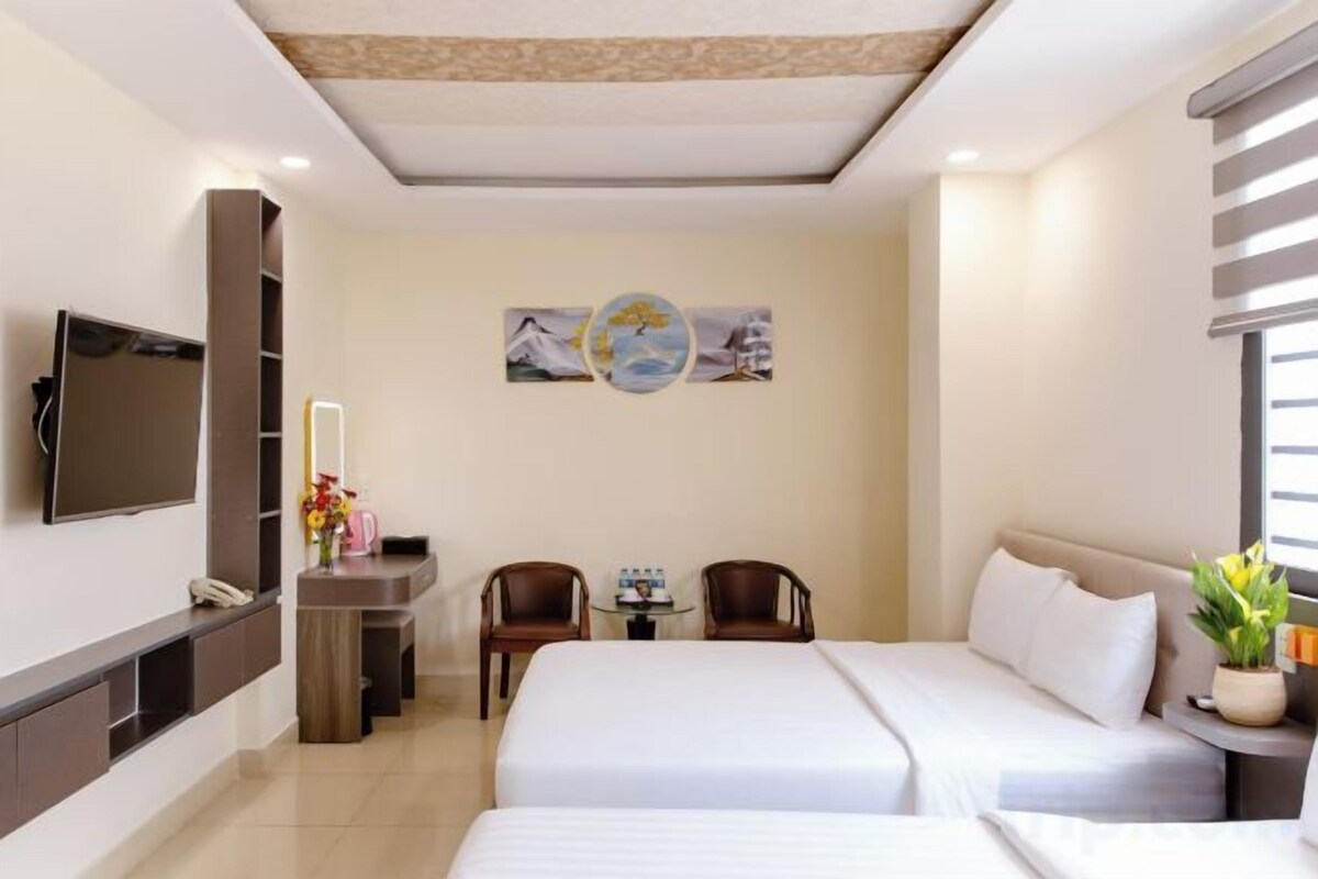 Minibar, in-room safe, desk, soundproofing