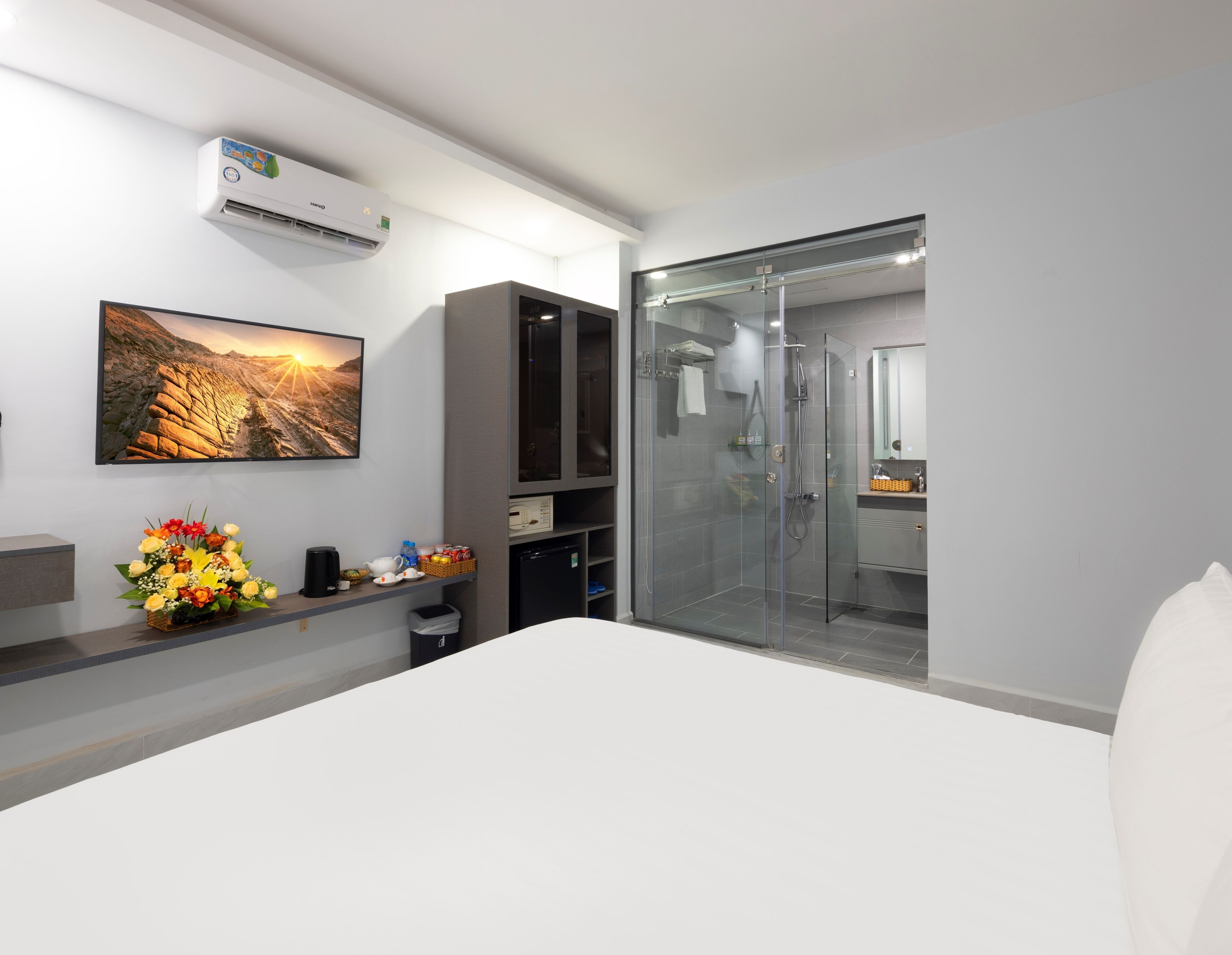 Premier Double Room | Minibar, in-room safe, desk, soundproofing