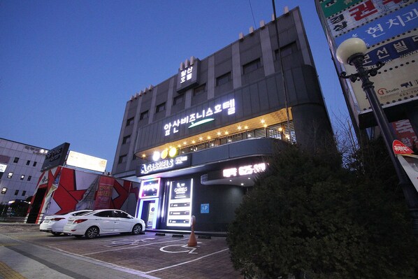 Front of property - evening/night