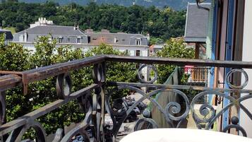 Superior Double Room | Desk, soundproofing, cots/infant beds, rollaway beds