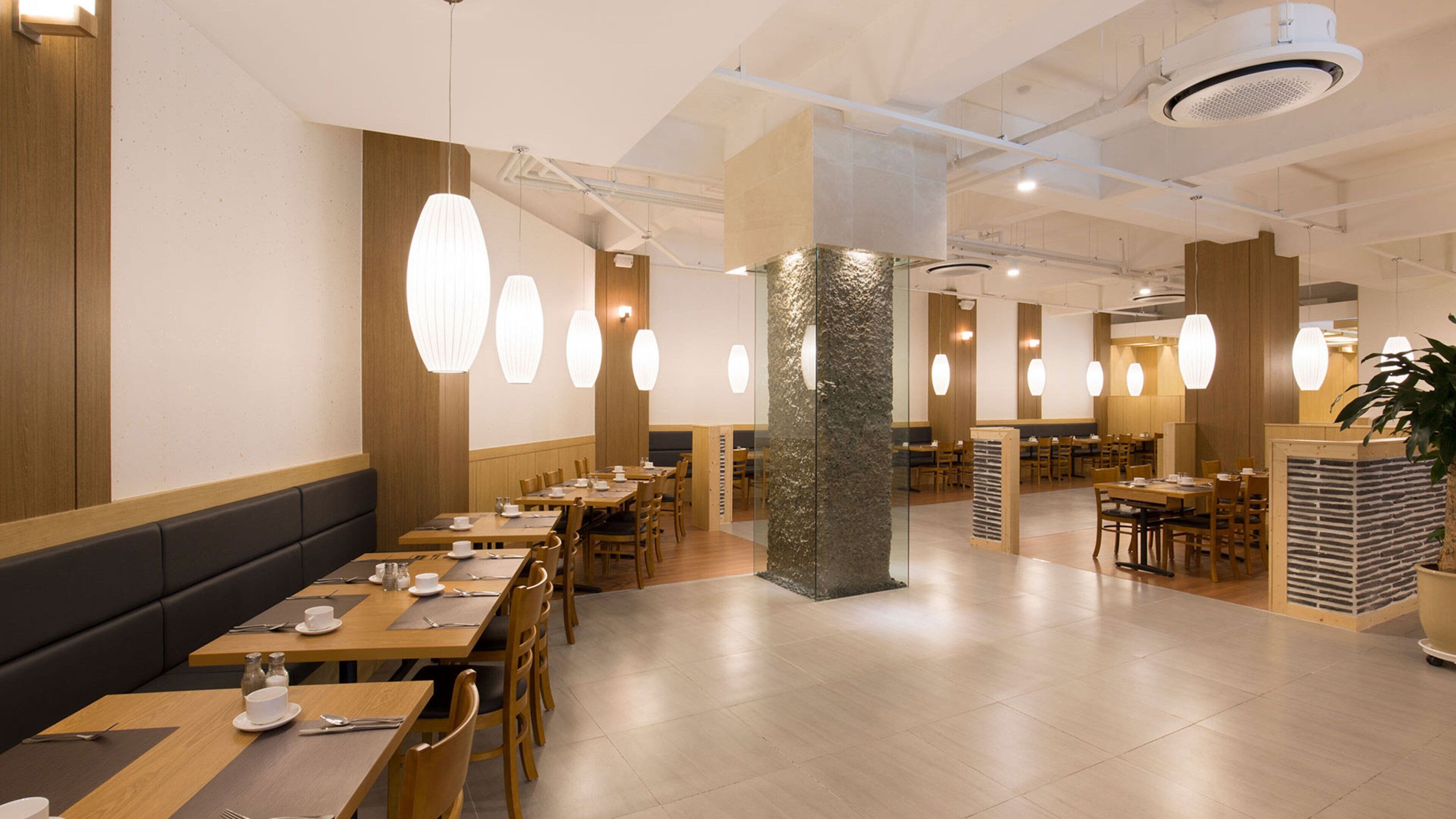 Breakfast, lunch and dinner served