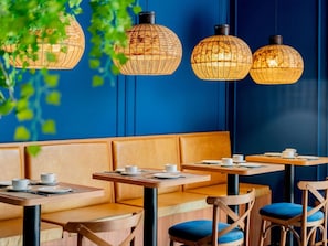 Petit déjeuner buffet (51 BRL par personne)