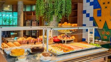 Daily buffet breakfast for a fee