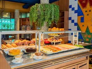 Daily buffet breakfast for a fee - Ibis Styles Sorocaba Santa Rosalia (Sorocaba)