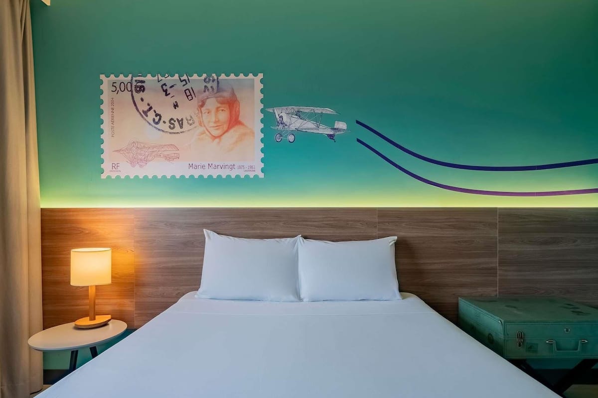 Quarto standard, 1 cama de casal | Frigobar, cofres nos quartos, escrivaninha