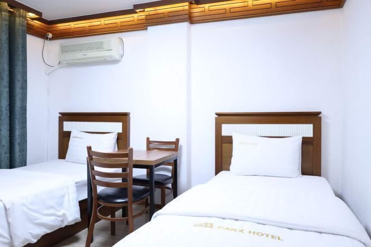 Ropa de cama de alta calidad, camas extra, wifi gratis y ropa de cama