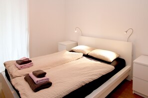 1 habitación, colchones Tempur-Pedic y decoración personalizada 