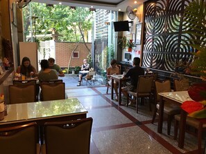 Porch - Ruby Hotel (Hue)