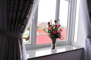 Family Room | Pemandangan dari bilik