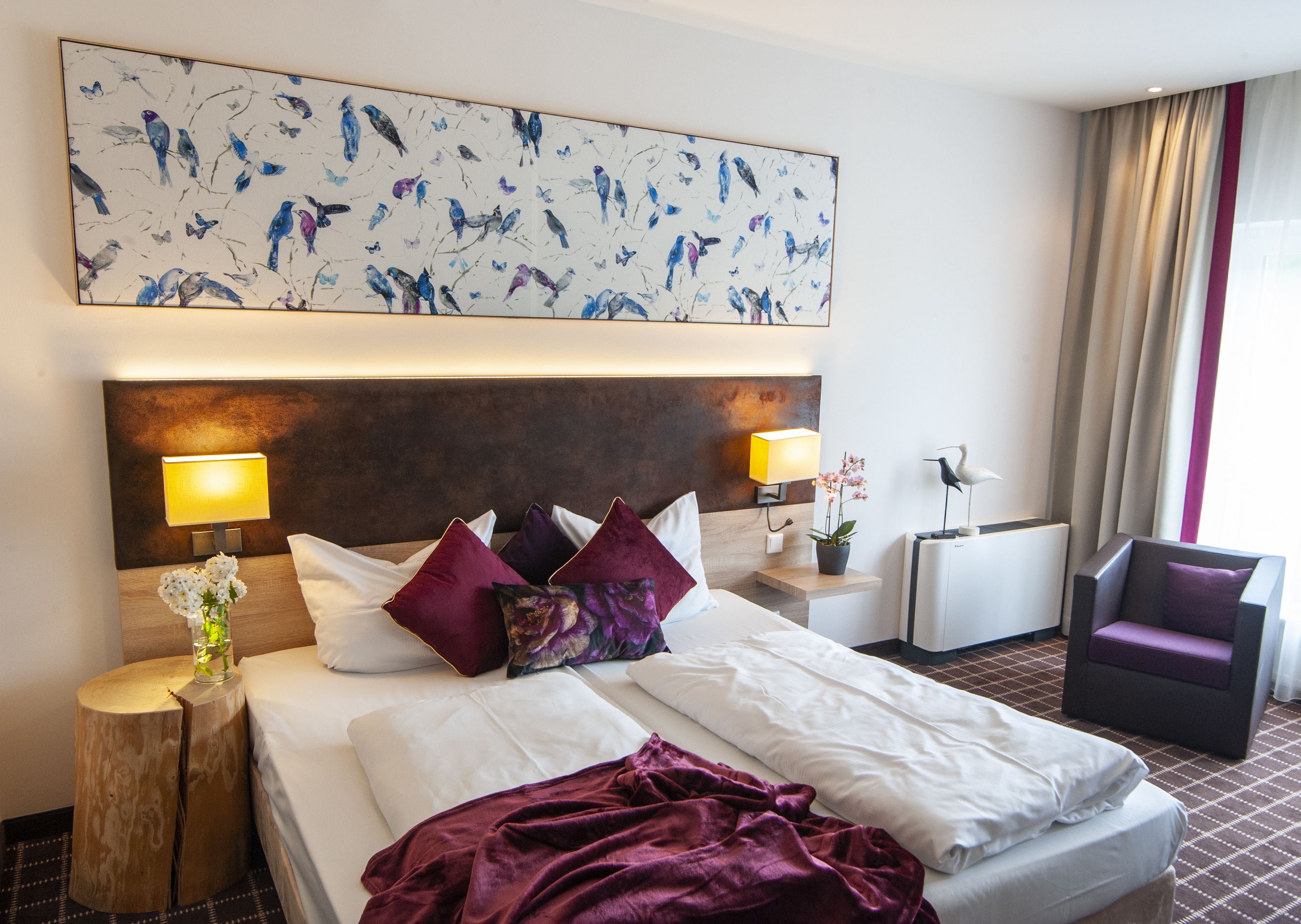 double room | premium bedding, in-room safe, desk, laptop workspace