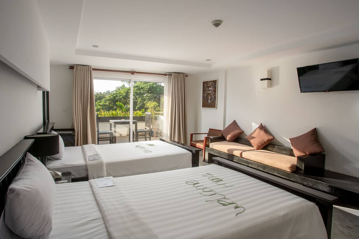 Deluxe Twin Room, Pool View (Free pick up) | 1 bedroom, Egyptian cotton sheets, premium bedding, minibar