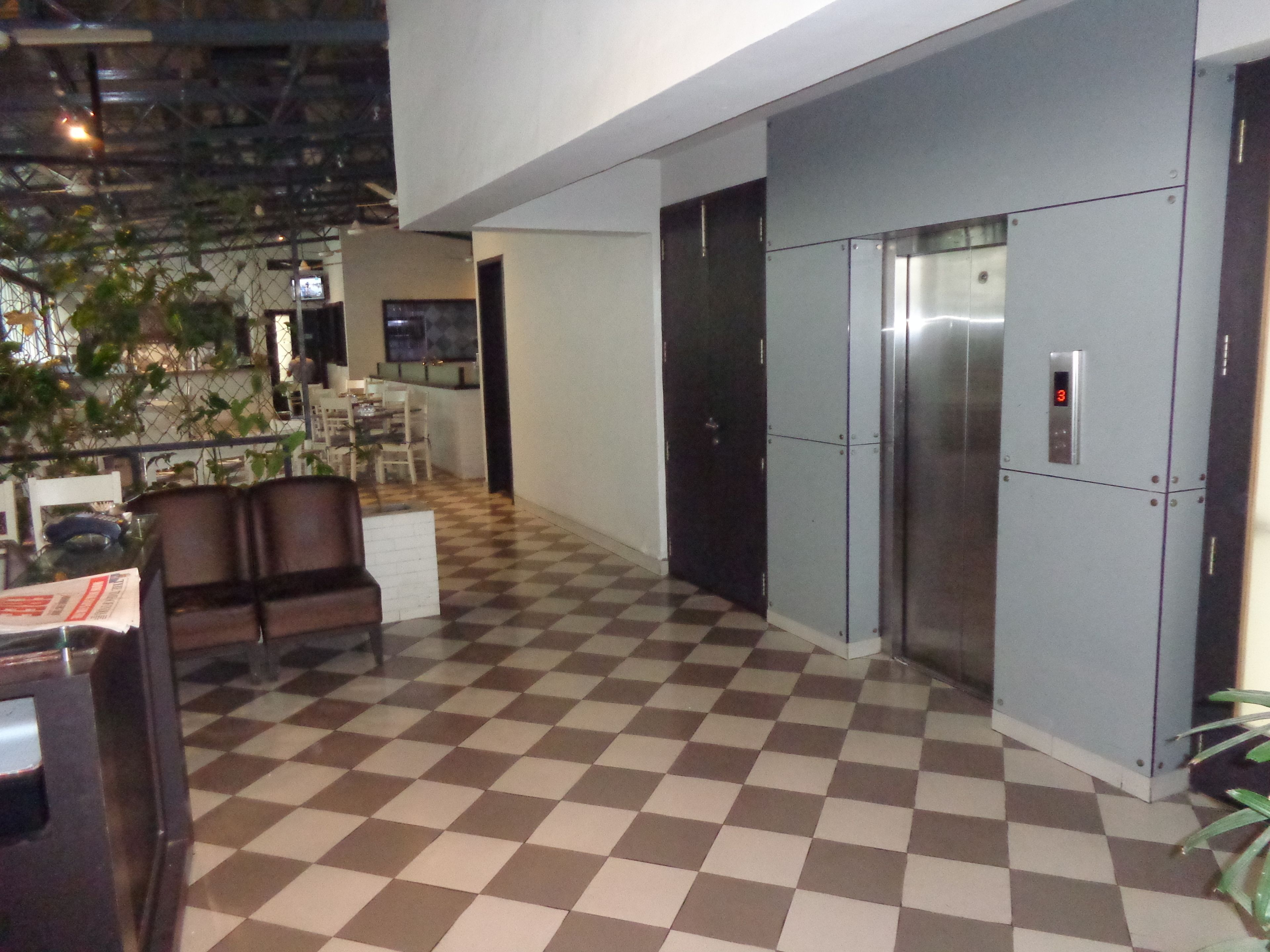 free daily on-the-go breakfast