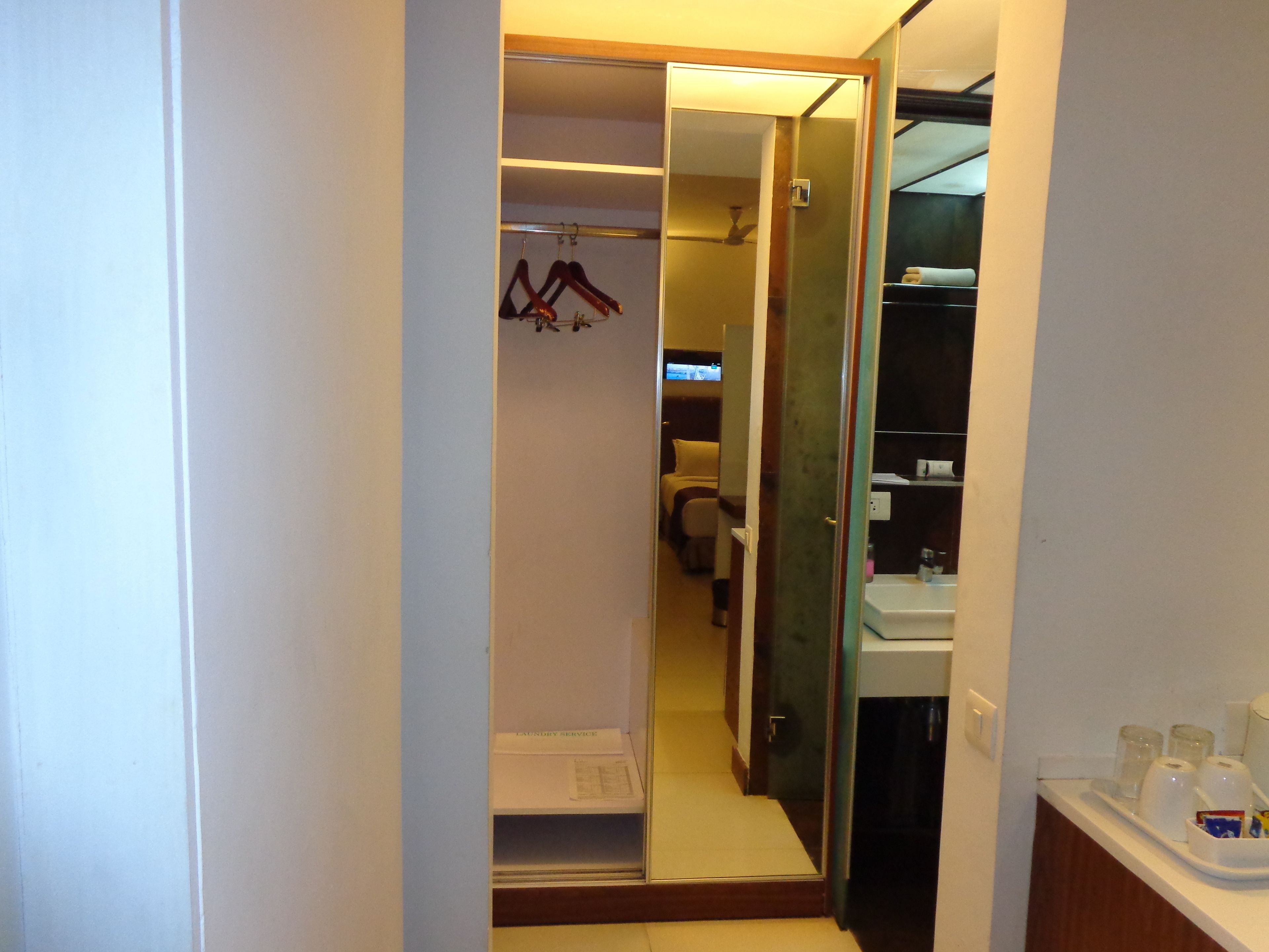 luxury room | egyptian cotton sheets, premium bedding, down duvets, minibar