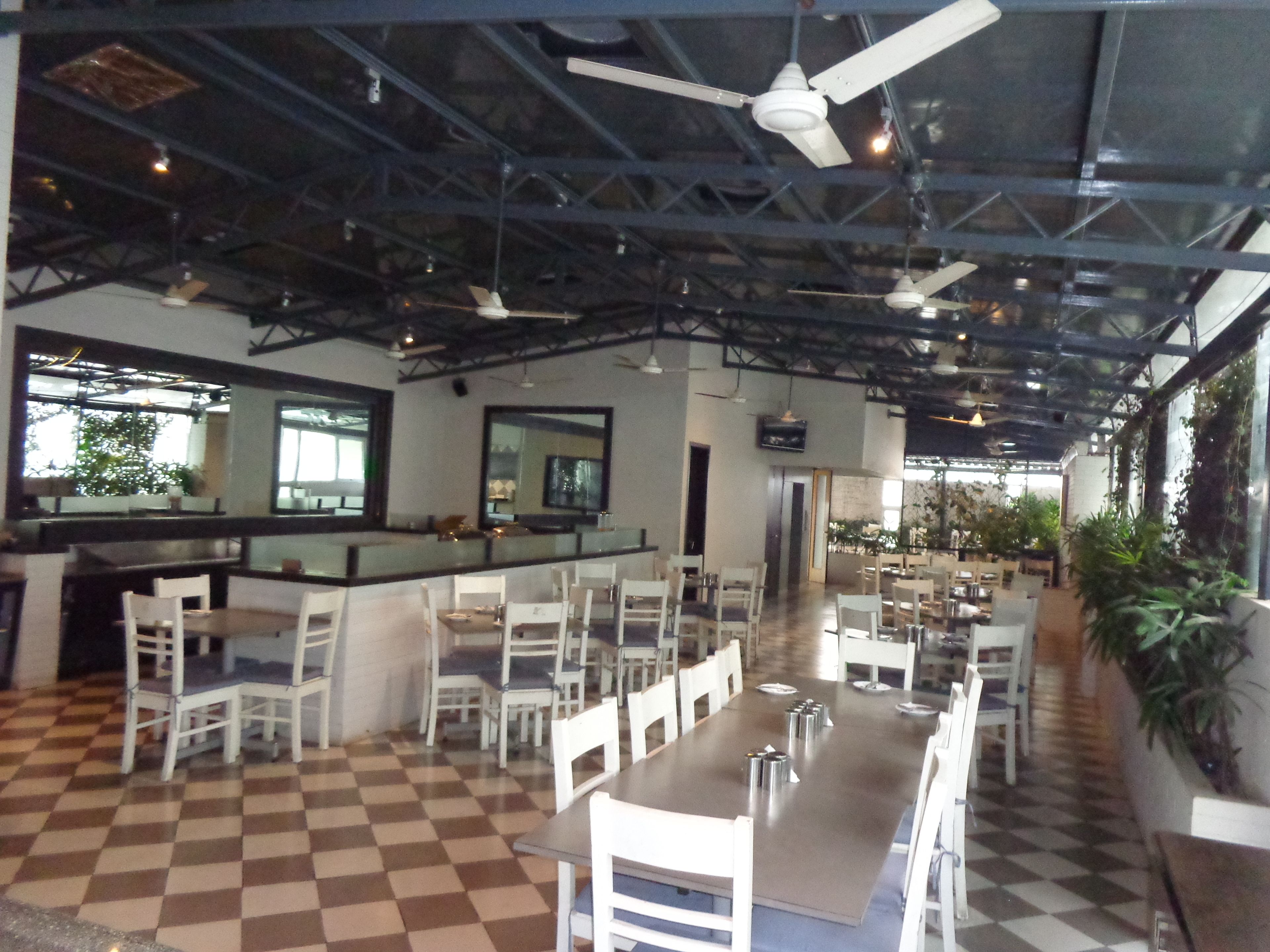 breakfast, lunch and dinner served