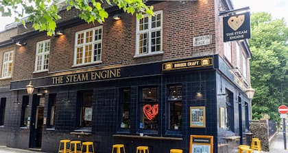 PubLove @ The Steam Engine - Hostel