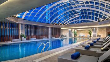 Piscina coberta i gandules