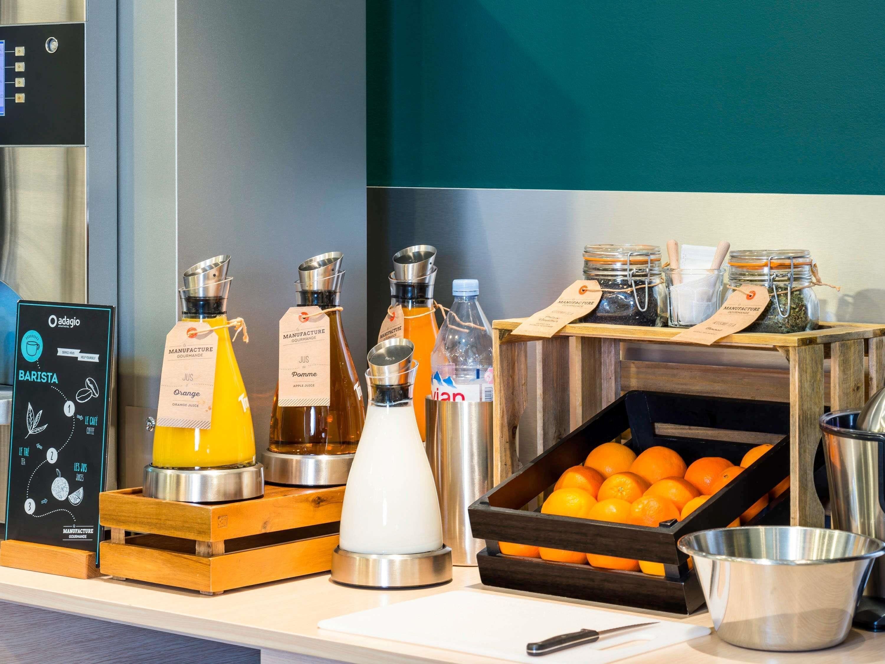 Petit déjeuner buffet servi tous les jours en supplément