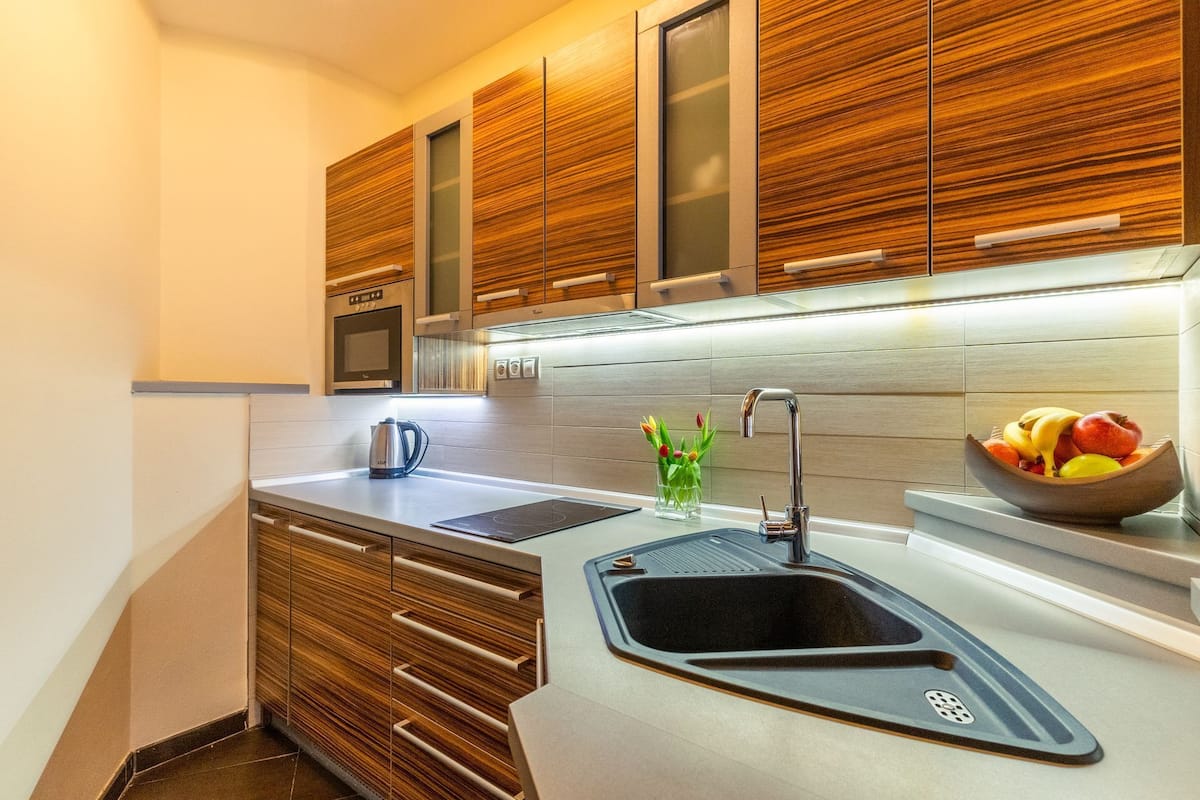 1 bedroom, in-room safe, blackout curtains, free WiFi