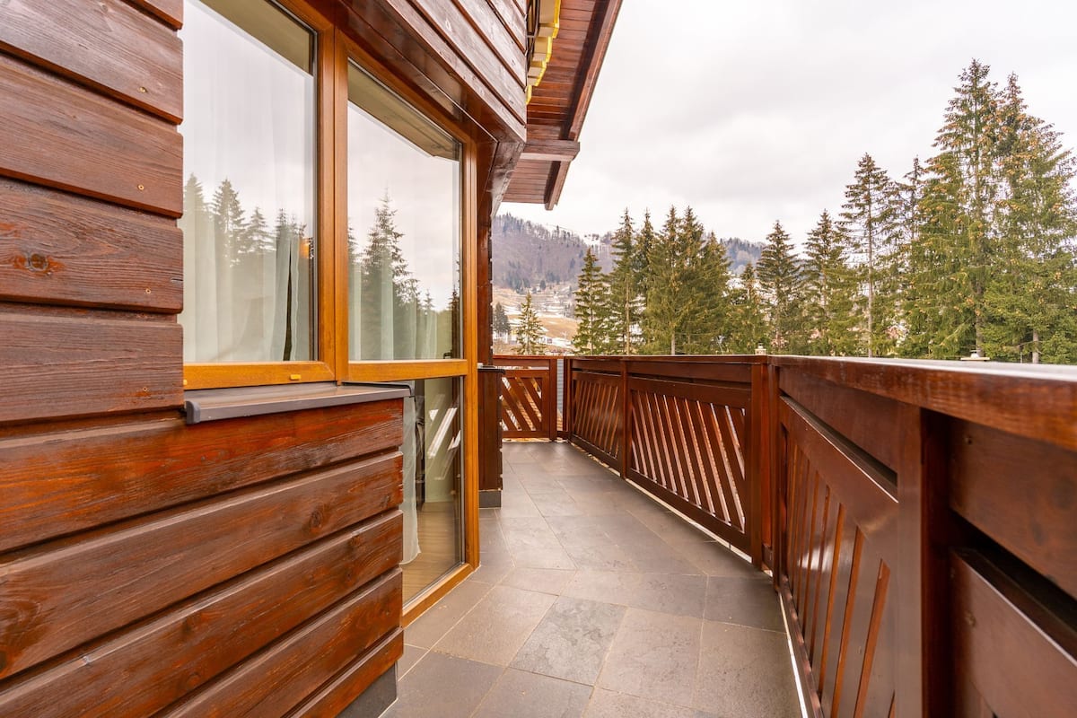 1 bedroom, in-room safe, blackout curtains, free WiFi