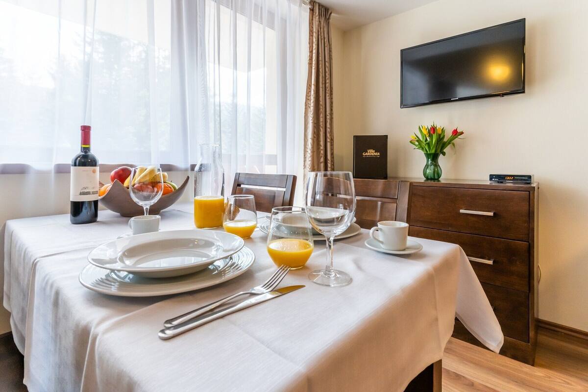 1 bedroom, in-room safe, blackout curtains, free WiFi