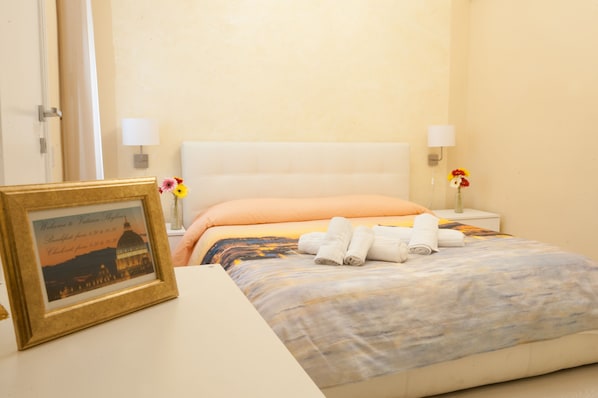 Couette en duvet d'oie, bureau, rideaux occultants, Wi-Fi gratuit