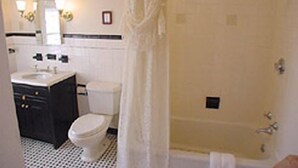Unclassified image, 4 of 7, button - The Charles Newhall House (Providence)