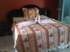 ห้องพัก, เตียงควีนไซส์ 1 เตียง | เตารีด/โต๊ะรีดผ้า, Wi-Fi ฟรี