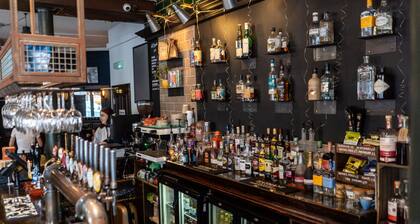 PubLove @ The Green Man - Hostel