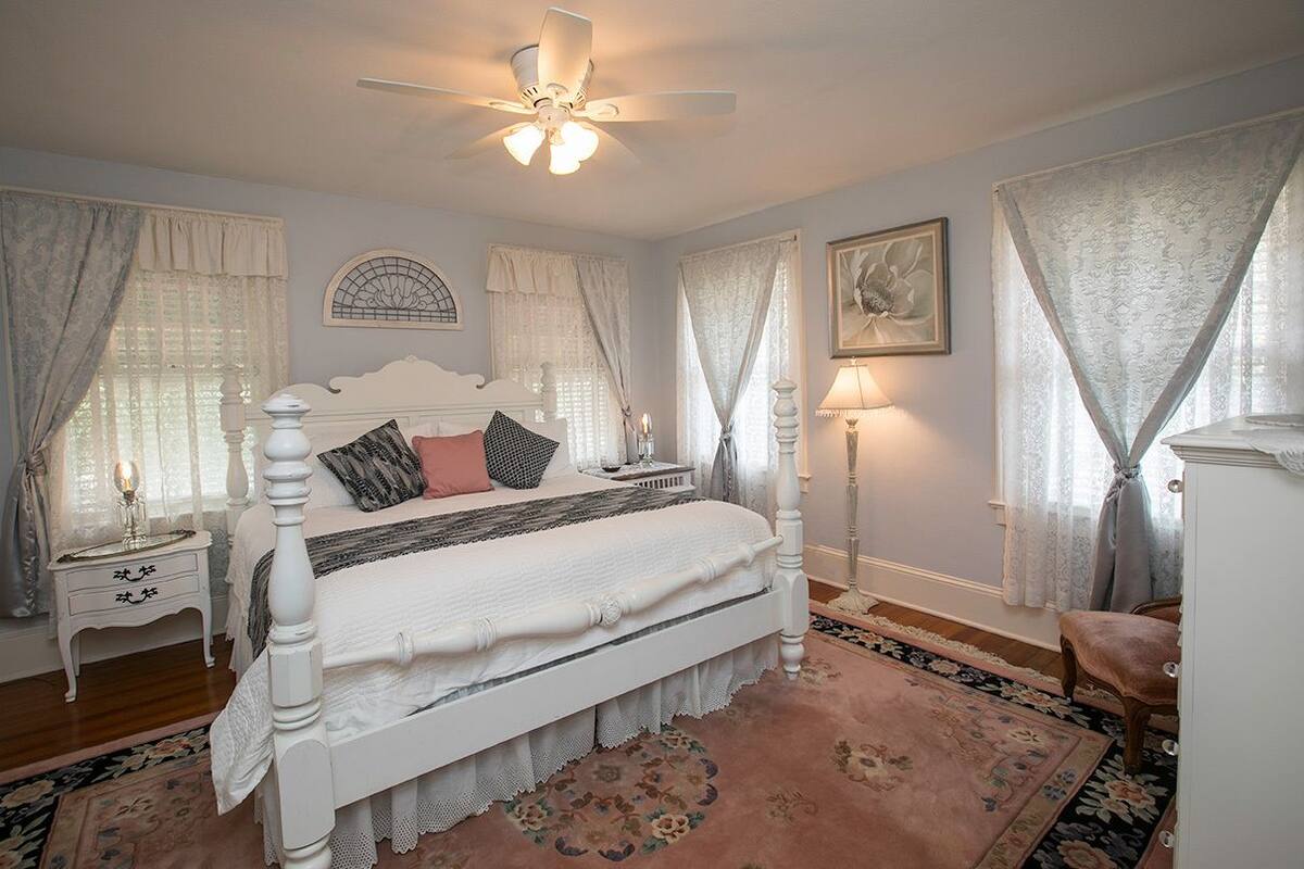 Suite, 1 King Bed