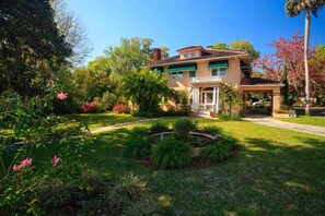 Property grounds - Magnolia Inn Bed & Breakfast (Mount Dora)