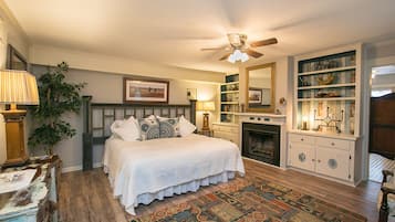 Premium bedding, individually decorated, individually furnished, desk