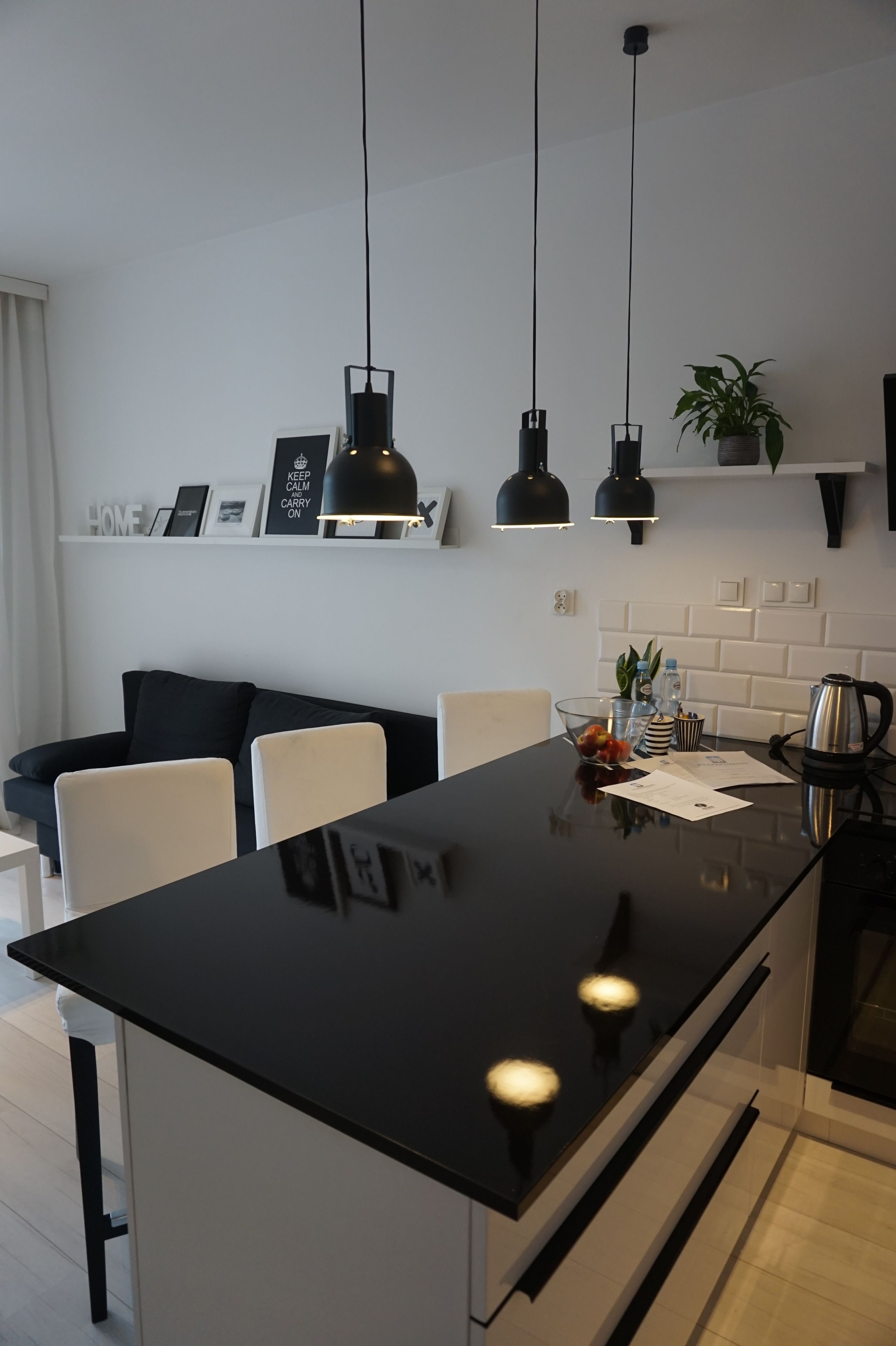 Premium Studio Suite, Balcony | In-room dining
