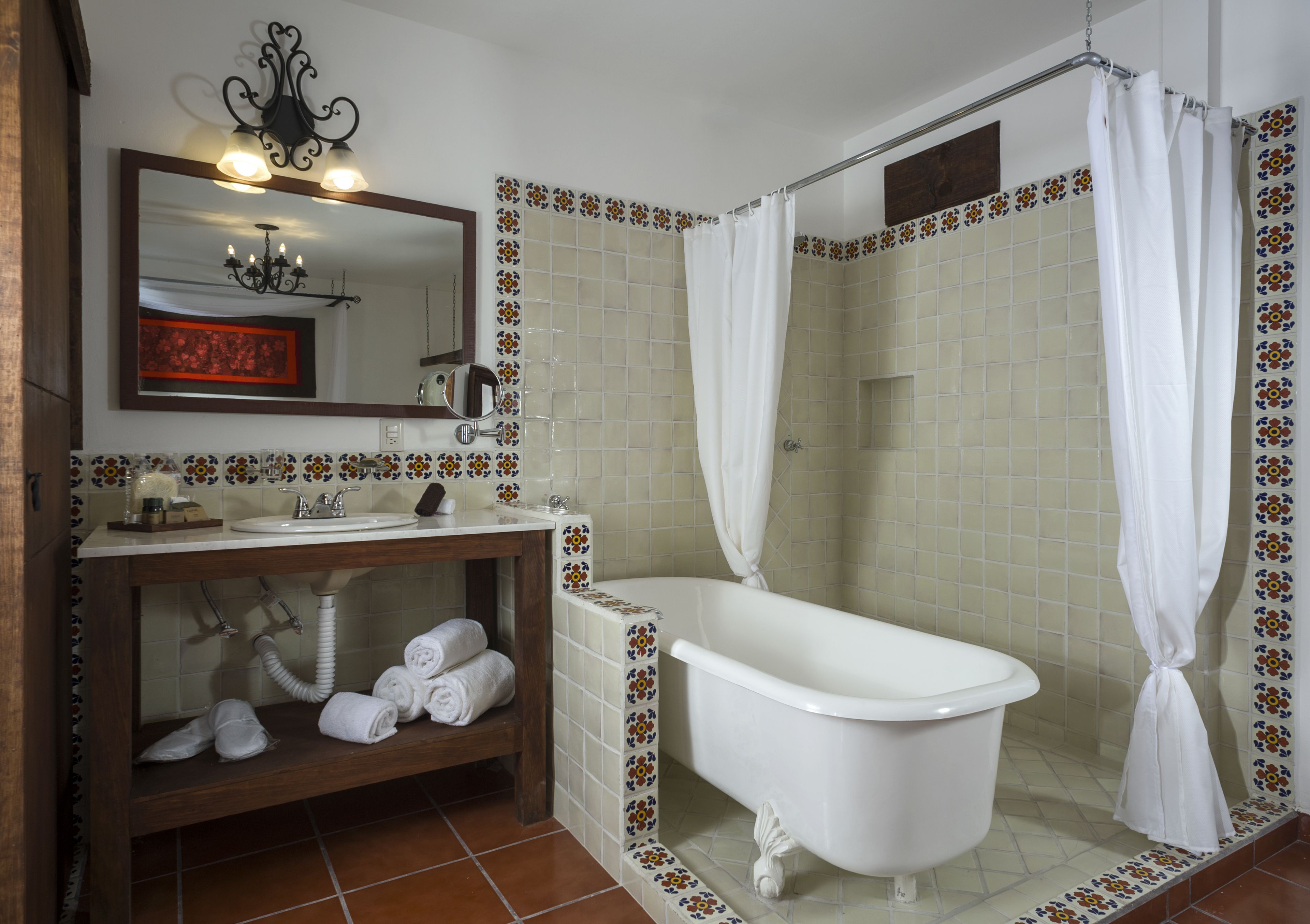 romantic suite, 1 king bed | bathroom shower