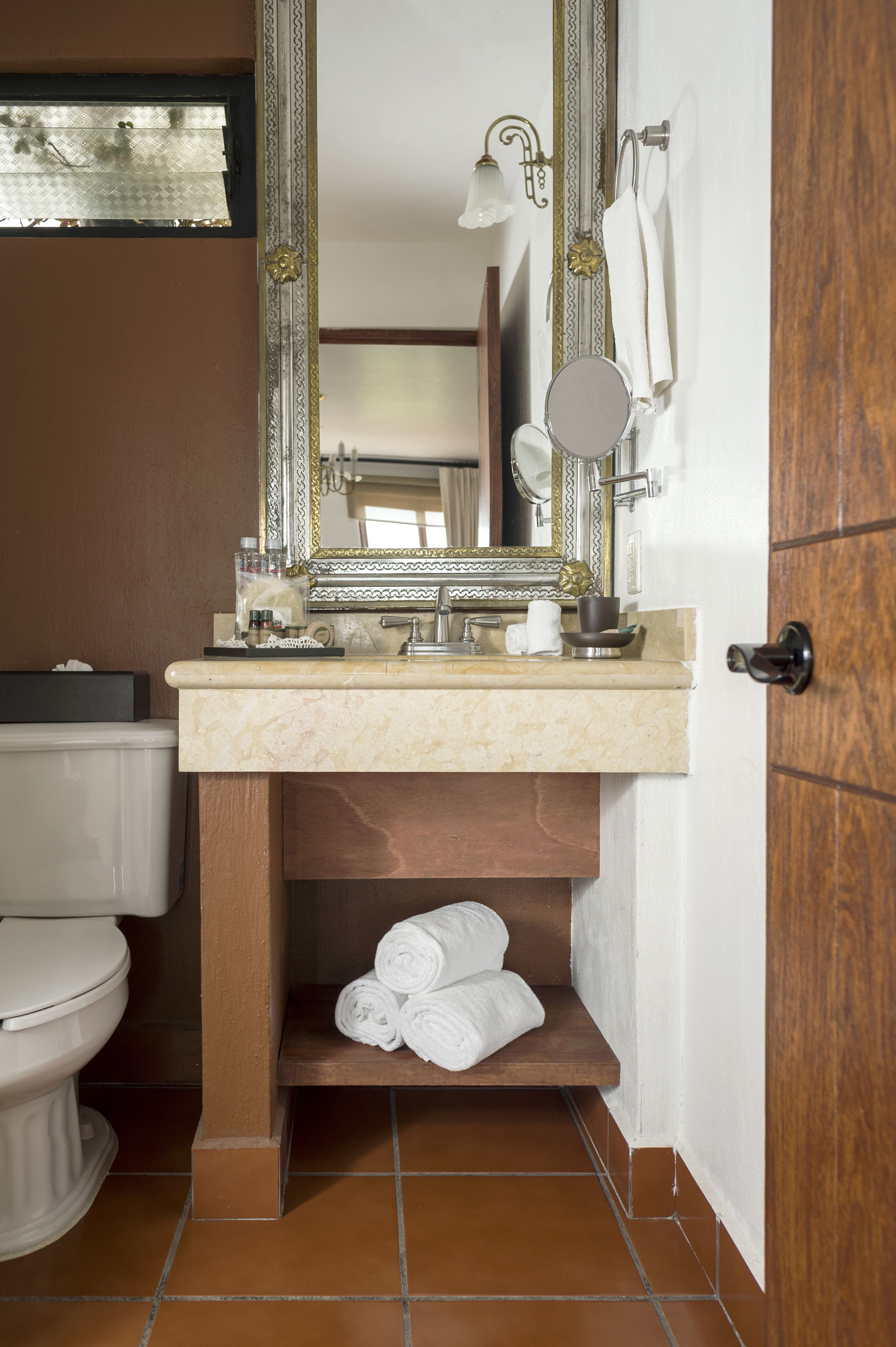 junior suite | bathroom | shower, free toiletries, bathrobes, slippers