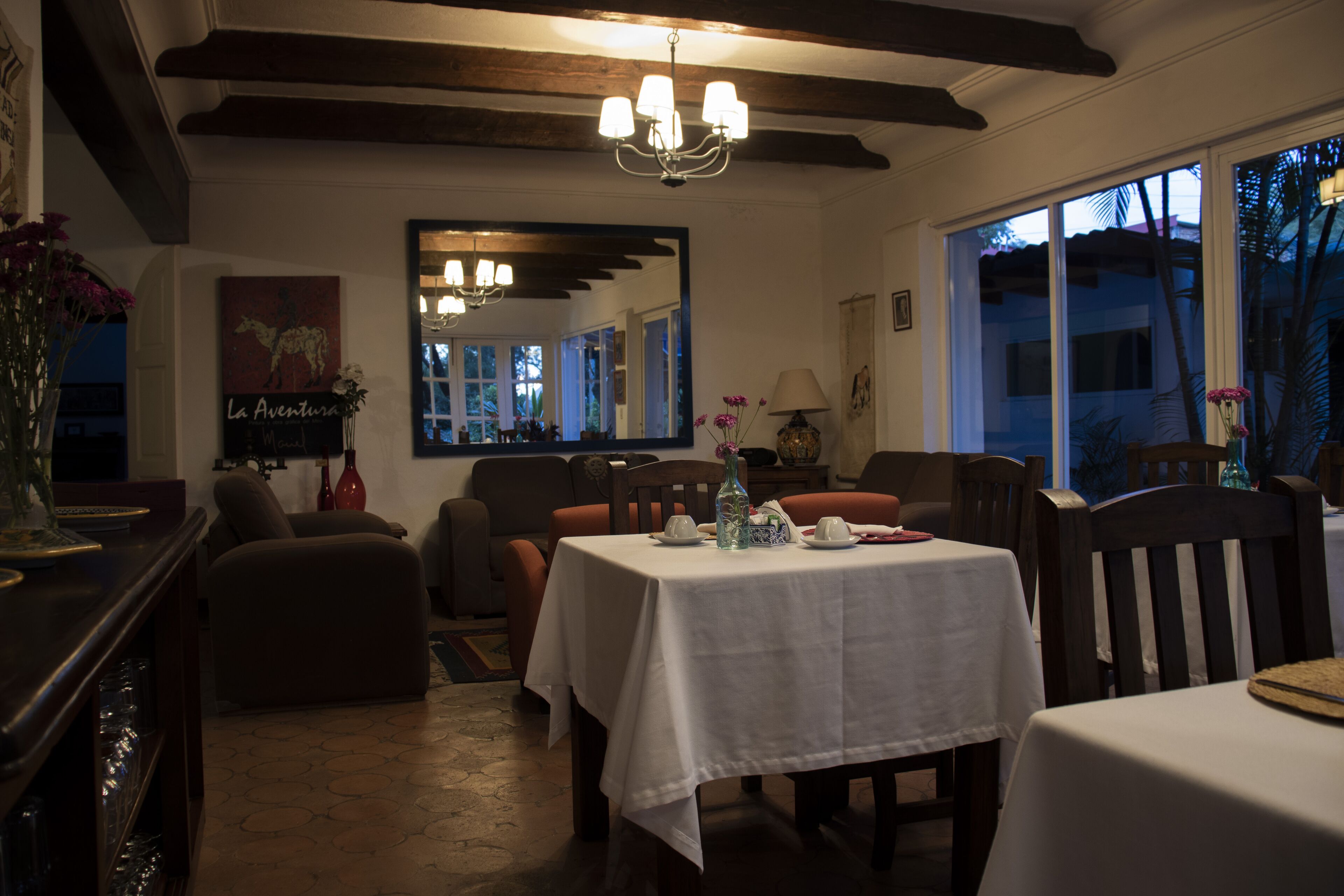 Breakfast area