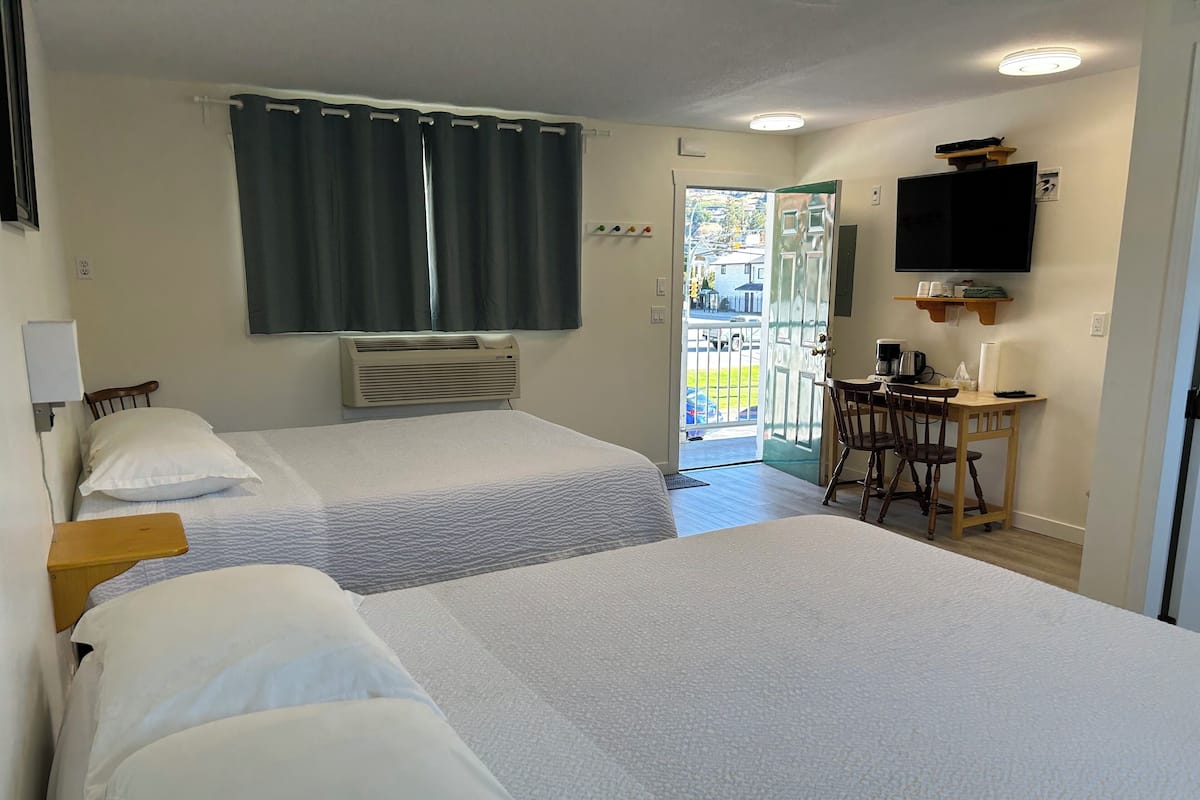Standard Room, 2 Queen Beds