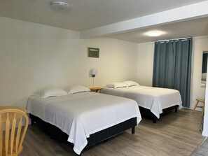 Standard Room, 2 Queen Beds | Individually furnished, desk, soundproofing, iron/ironing board - Empire Motel (Penticton)