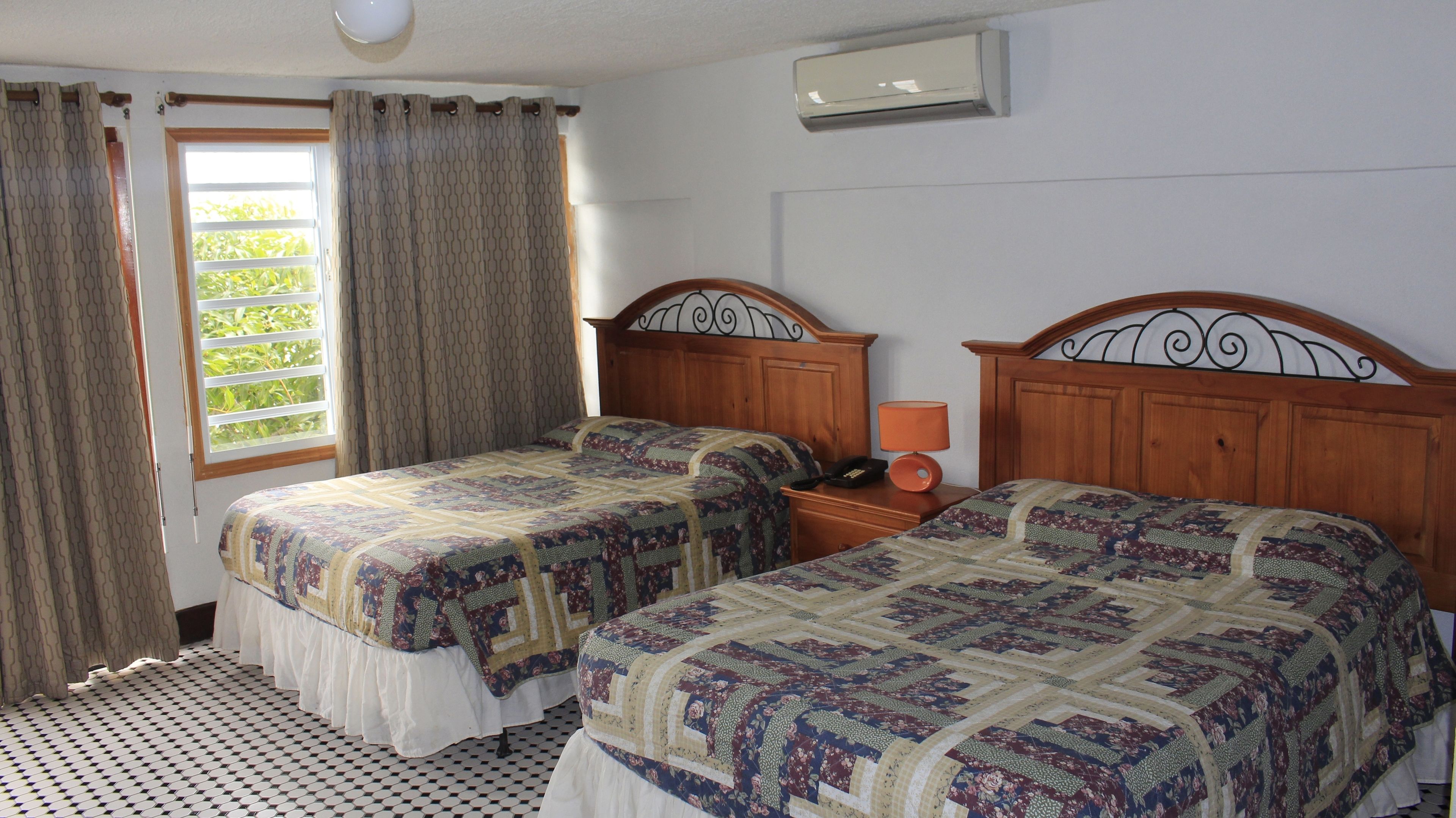 Doppelzimmer, 2 Doppelbetten, Kochnische | Individuell dekoriert, individuell eingerichtet, kostenloses WLAN