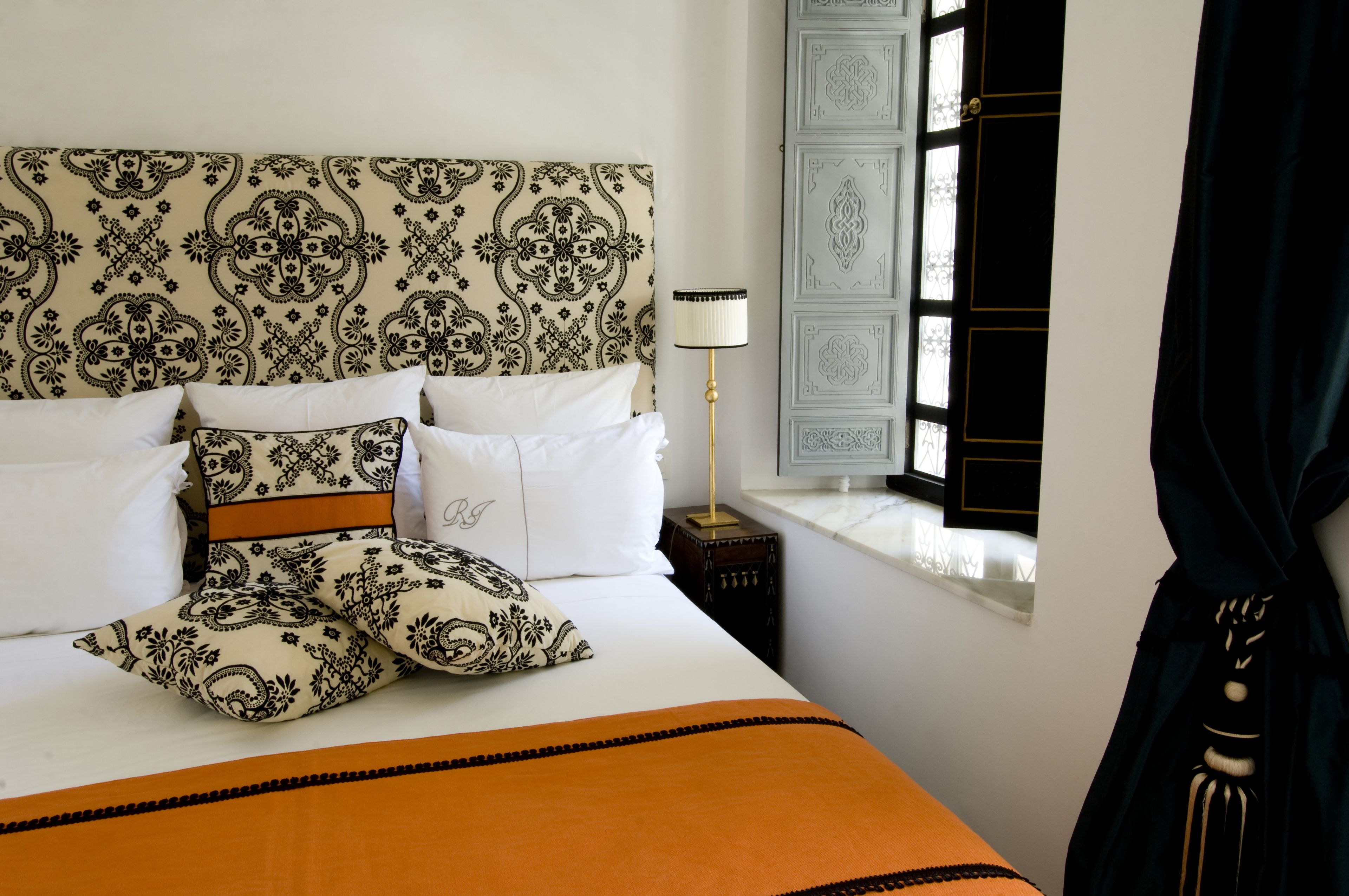 executive room (amal) | 1 bedroom, minibar, in-room safe, individually decorated