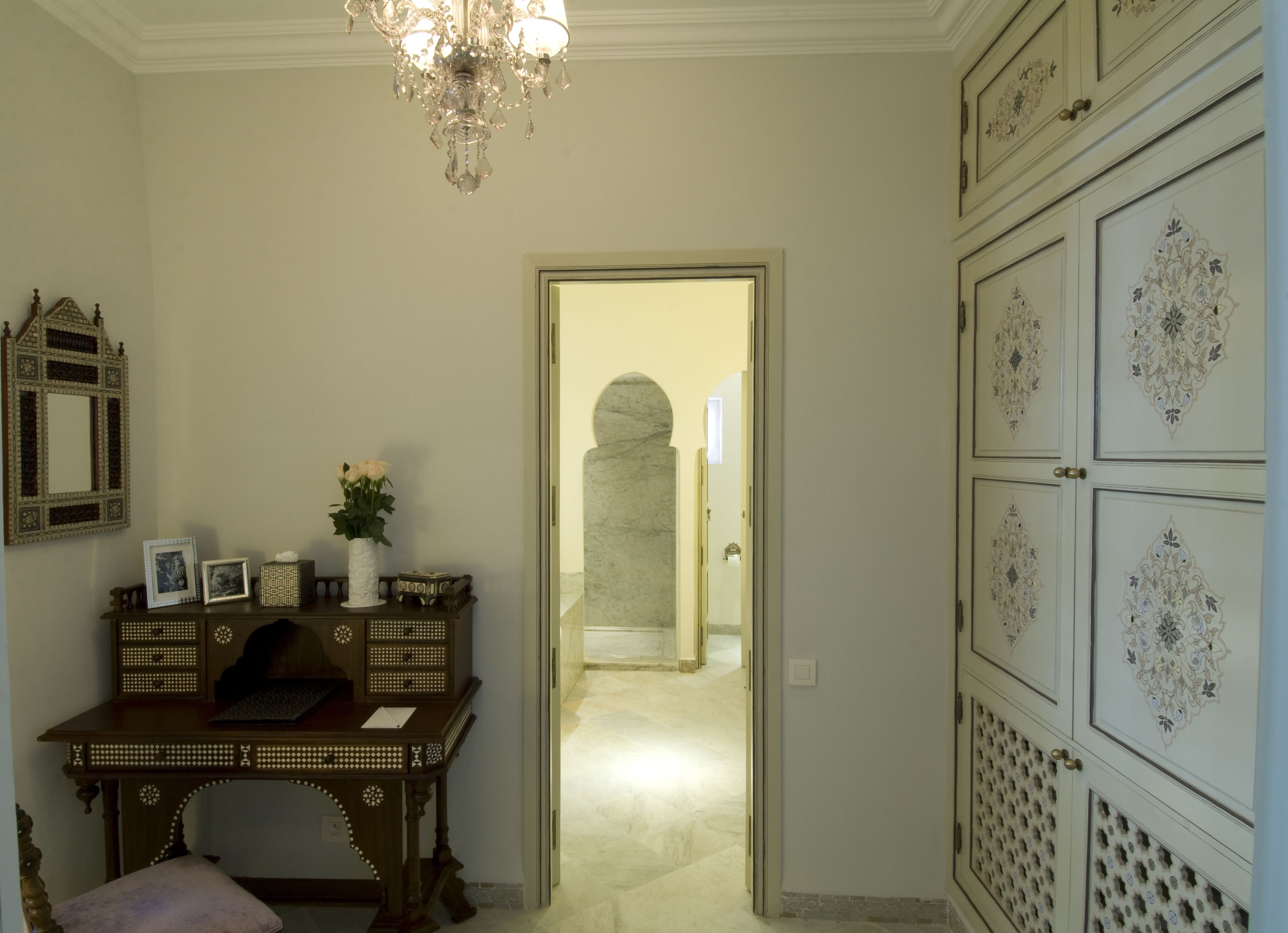 luxury suite (aliya) | 1 bedroom, minibar, in-room safe, individually decorated