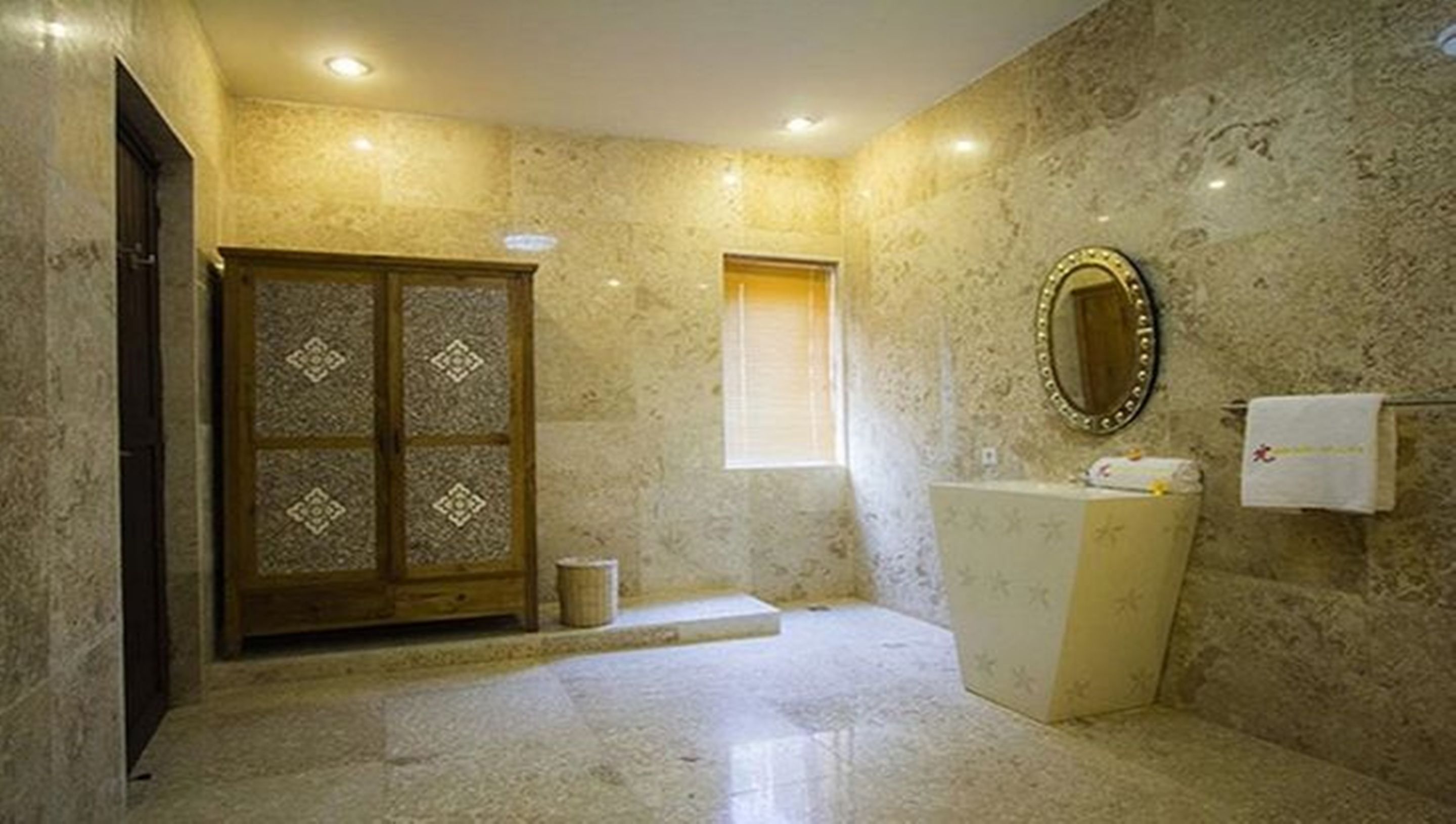 separate bathtub and shower, free toiletries, hair dryer, bathrobes