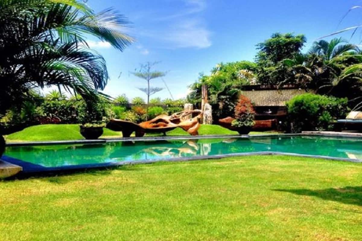 Four Bedroom Private Villa with Pool | Egyptian cotton sheets, minibar, in-room safe, desk
